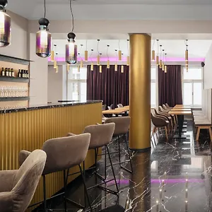 Otel Moods Charles Bridge ****